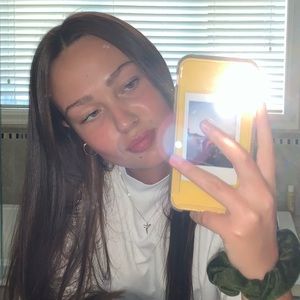 Meet your Posher, Breana